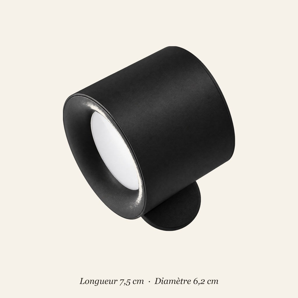 Dimensions de l'applique murale sans fil : longueur 7,5 cm, diamètre 6,2 cm