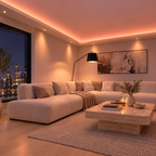 Ruban LED caché dans une gorge de plafond, lumière indirecte dans un salon moderne